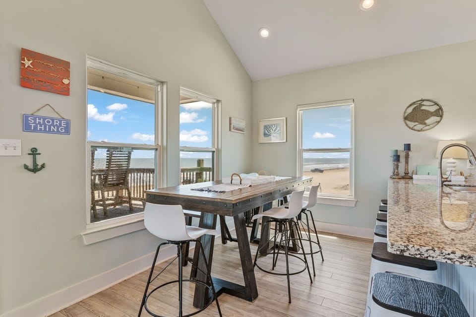 House, 3 Bedrooms | Dining