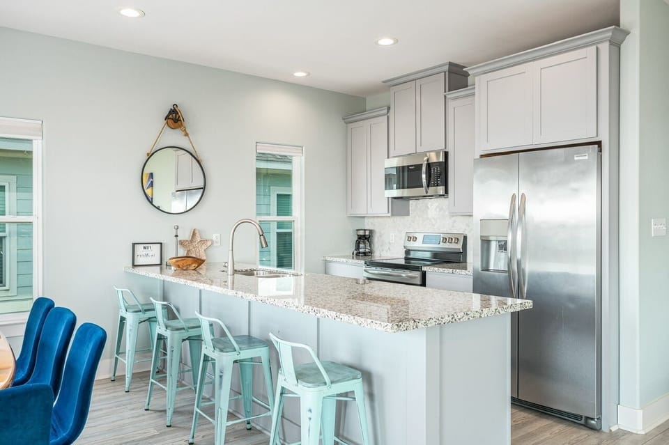 House, 3 Bedrooms | Private kitchen | Fridge, microwave, dishwasher, coffee/tea maker