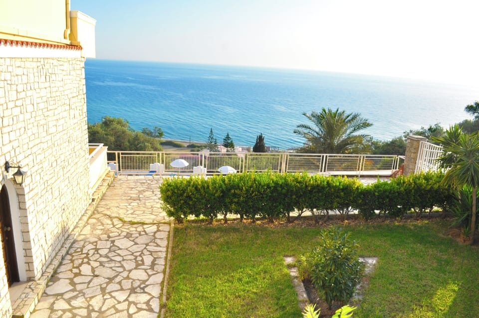 Apartment, 2 Bedrooms, Smoking, Balcony | BBQ/picnic area