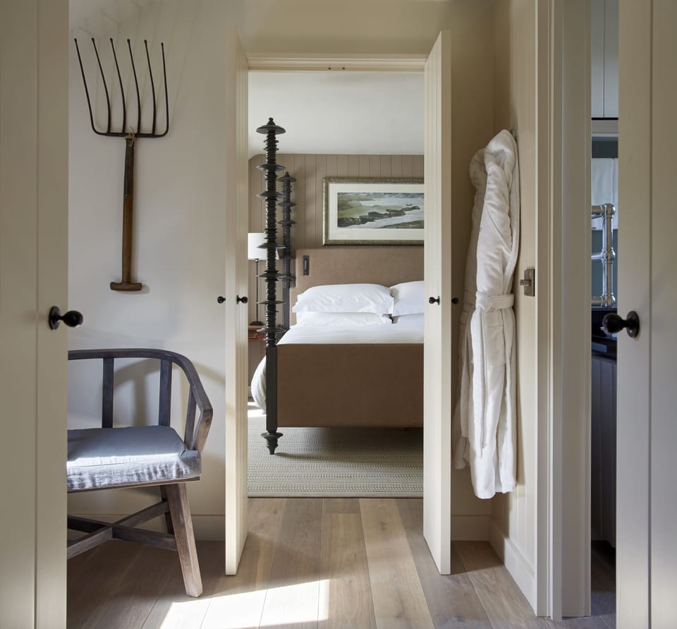 Cottage Garden Suite | 1 bedroom, in-room safe, individually decorated, individually furnished