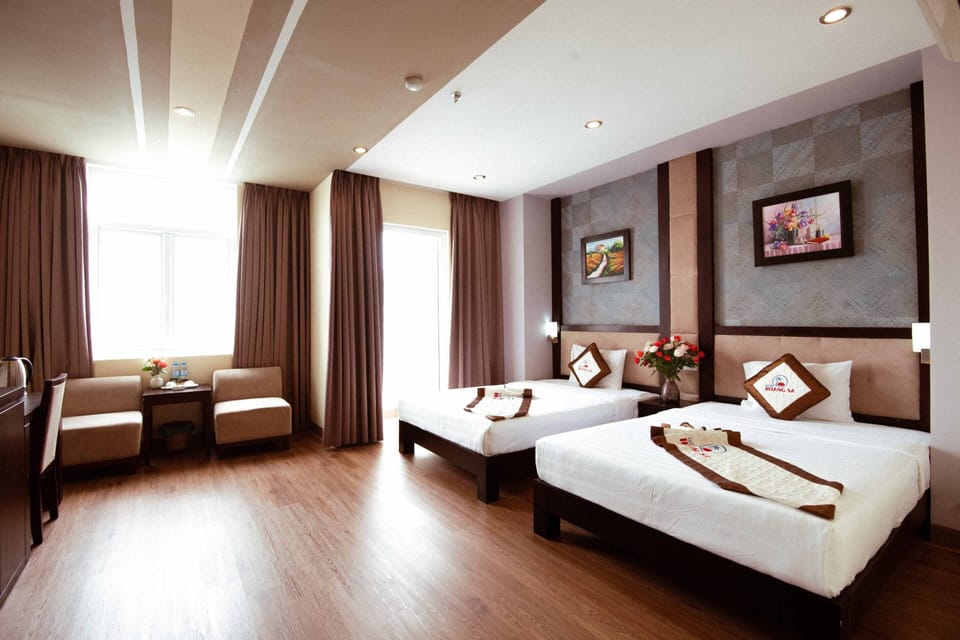 Luxury Double or Twin Room | Down comforters, memory foam beds, minibar, desk