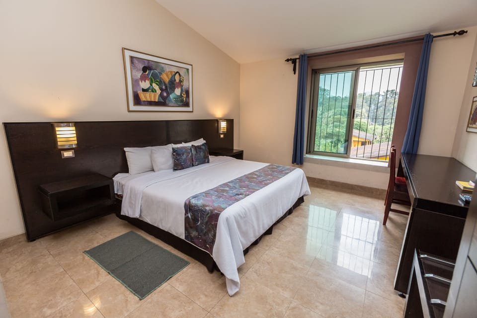 In-room safe, WiFi (free), bed sheets