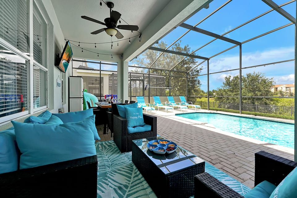 A pool, spa and outside tv which are great ways to calm down after a long day at the park or sightseeing.