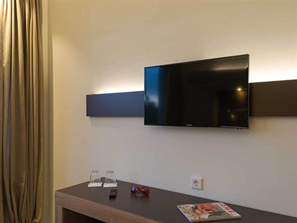 Double Room, Allergy Friendly, City View | Room amenity