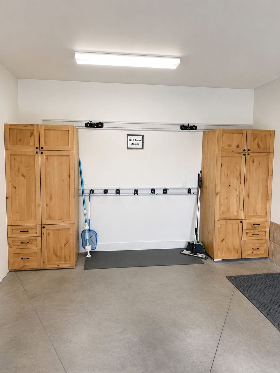 Garage bay w/ storage