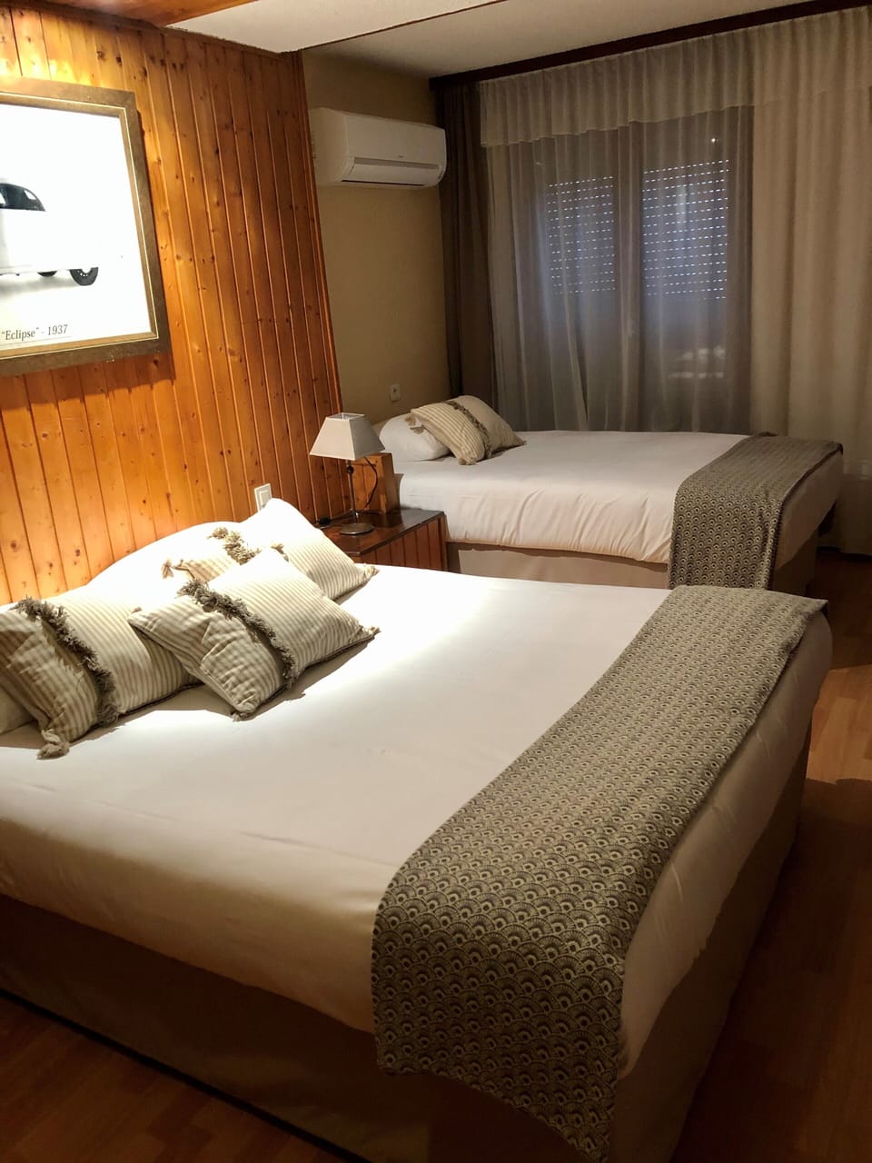 Family Triple Room | Desk, soundproofing, iron/ironing board, free WiFi