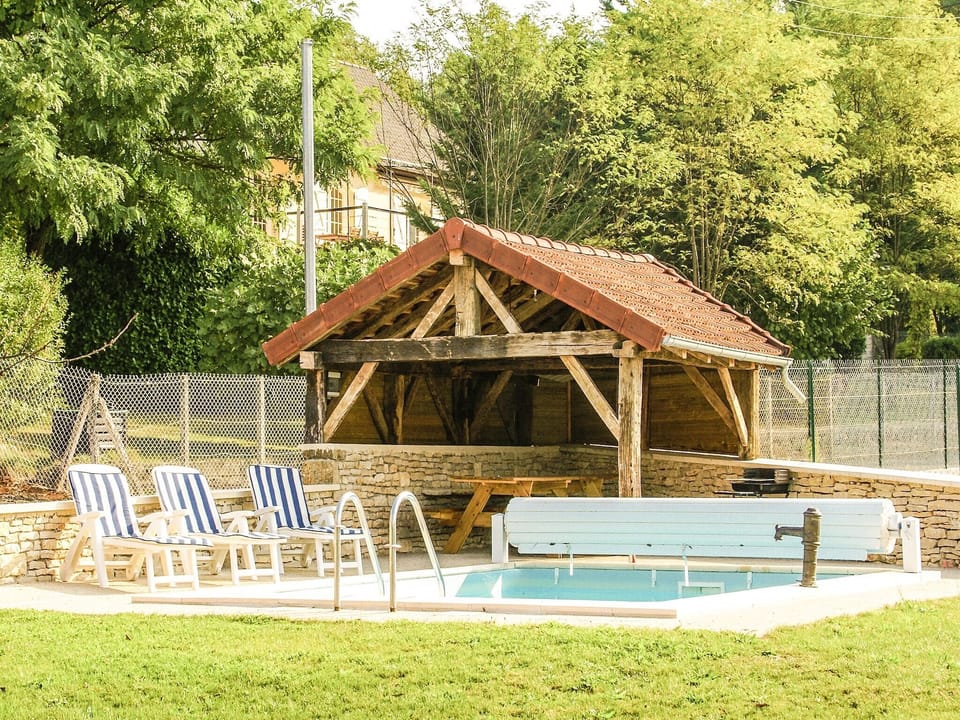 Holiday Home Swimming Pool