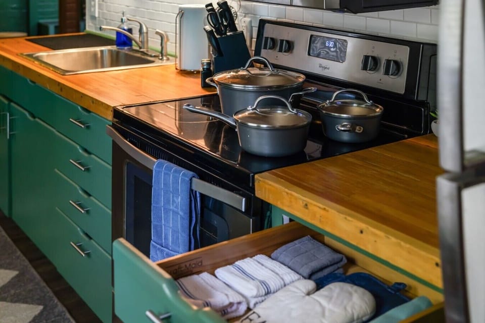 Warm, practical, and inviting—thoughtfully stocked so you can focus entirely on enjoying your time together.