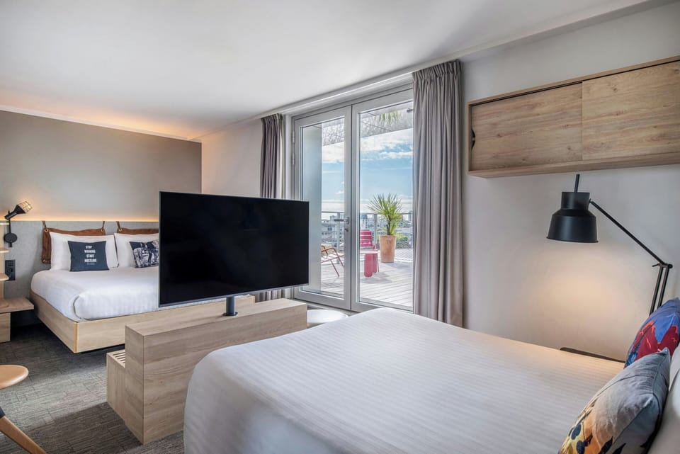 Room, 1 Queen Bed with Sofa bed | Desk, laptop workspace, blackout drapes, soundproofing