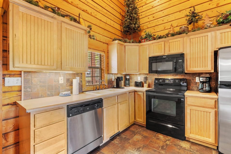 Full Kitchen