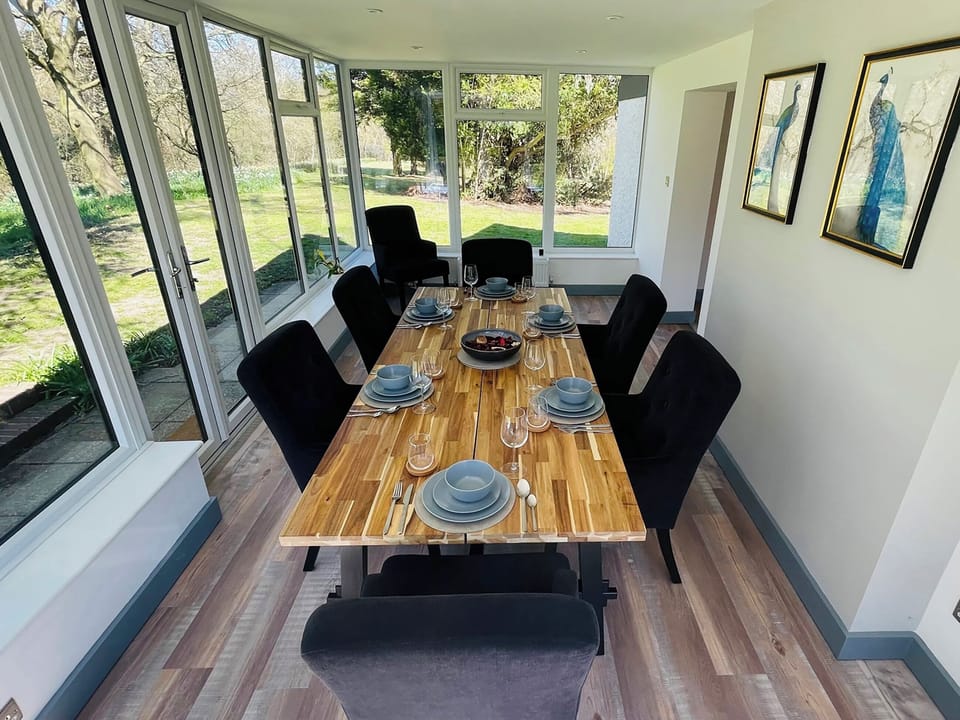Dining room | Warren House Retreat, Maldon