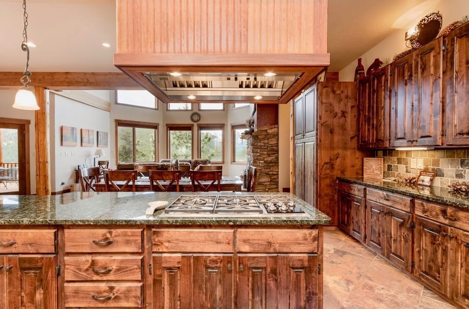 Room, Indoors, Kitchen Island, Furniture, Kitchen