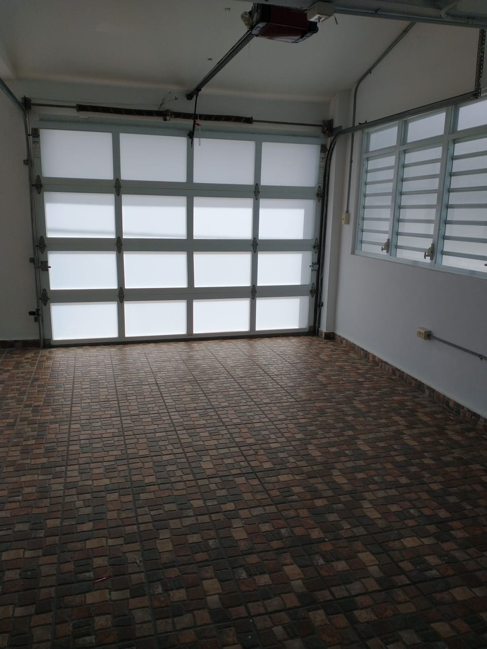 private garage