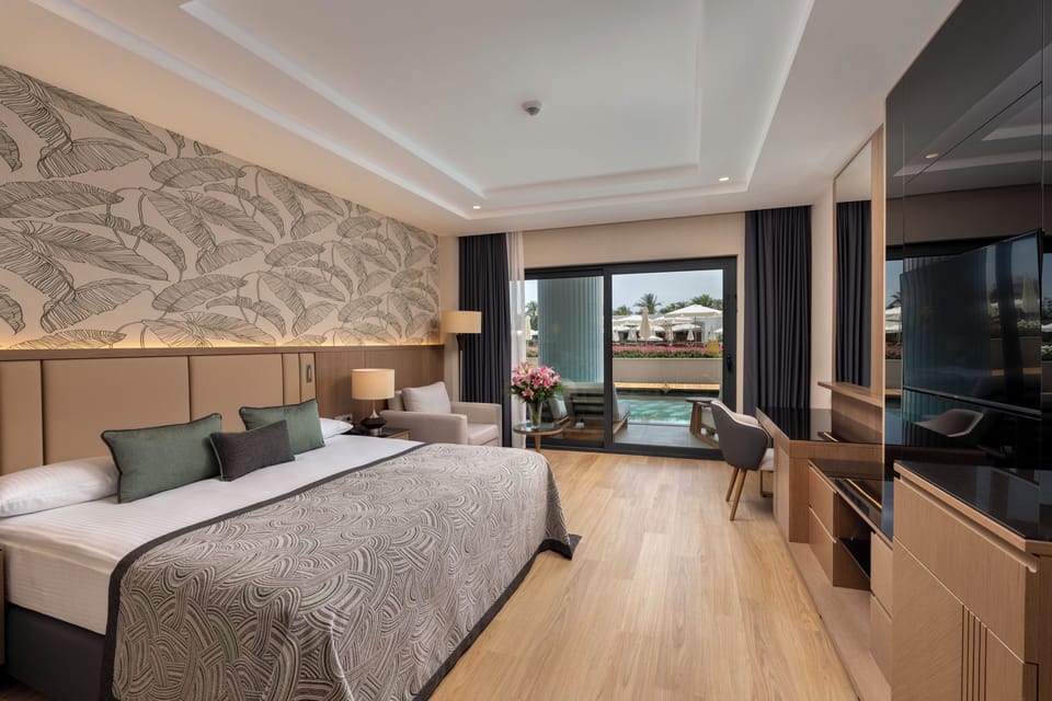 Free minibar, in-room safe, free cribs/infant beds, free rollaway beds