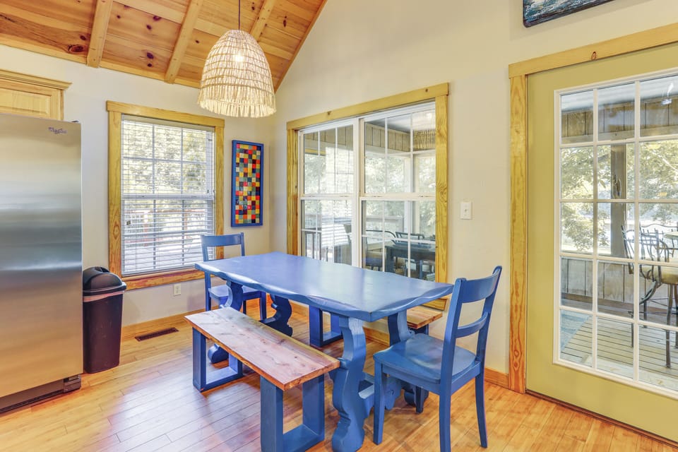 Dining Area | 1st Floor