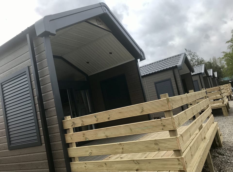 Cabin | Exterior