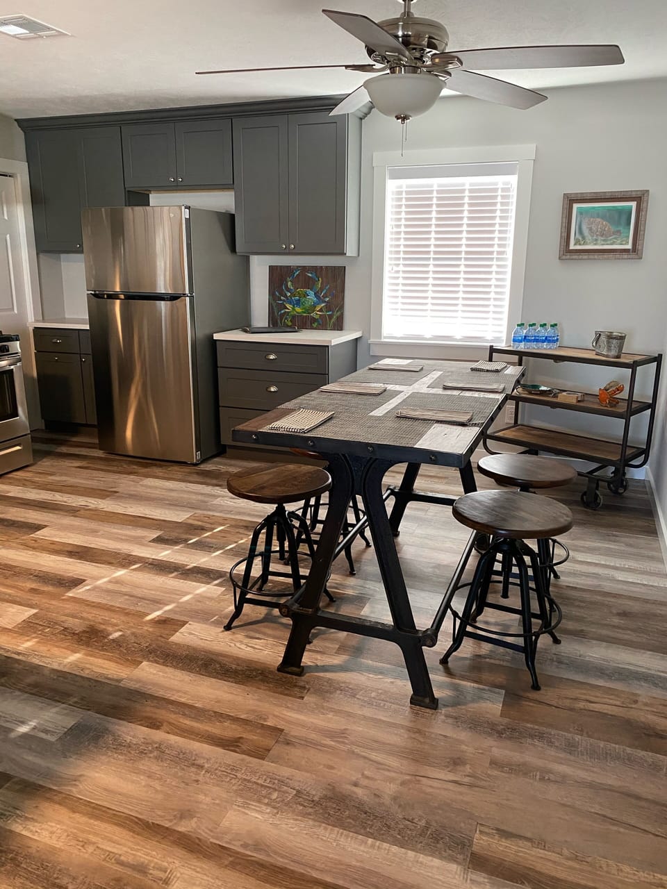 Eating area in kitchen