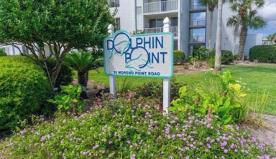 Dolphin Point condo entrance