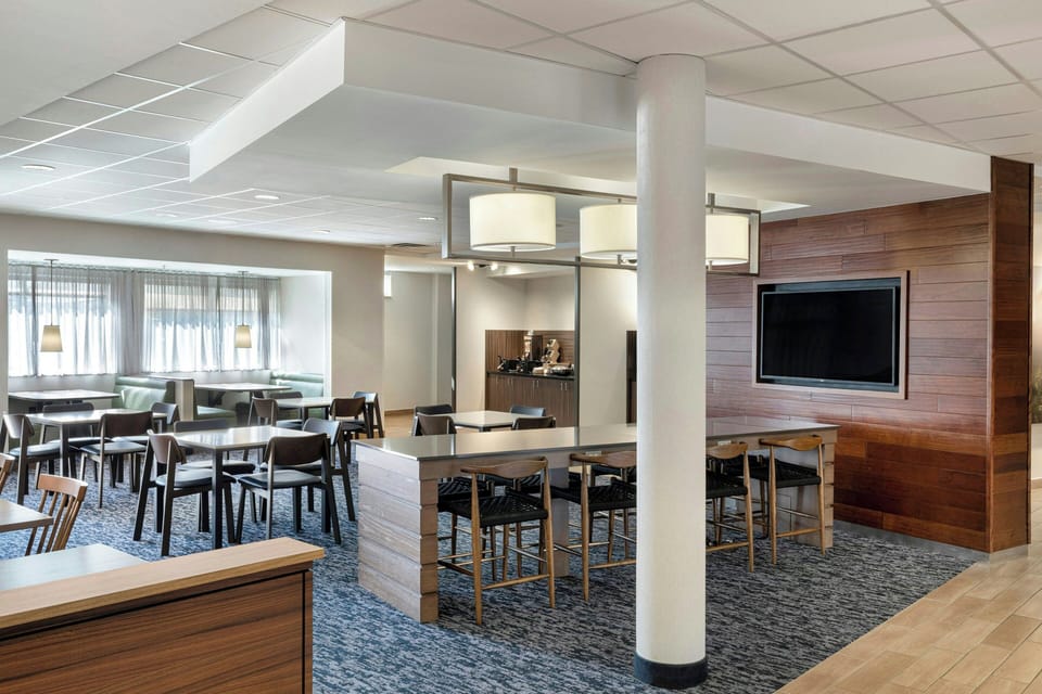Free continental breakfast