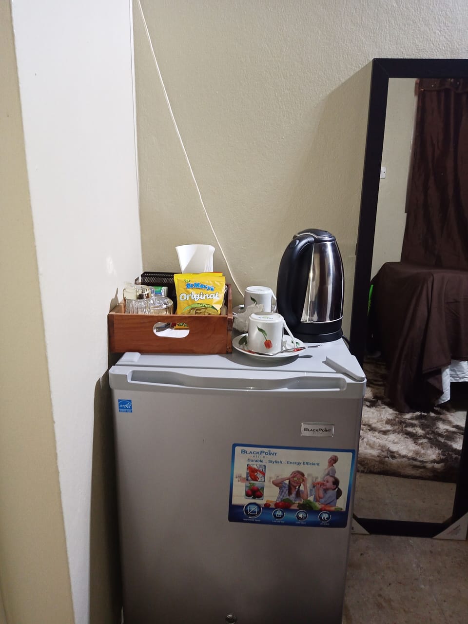 snacks tea and juices