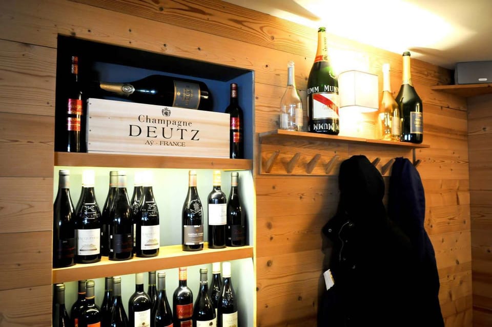 Wine bar