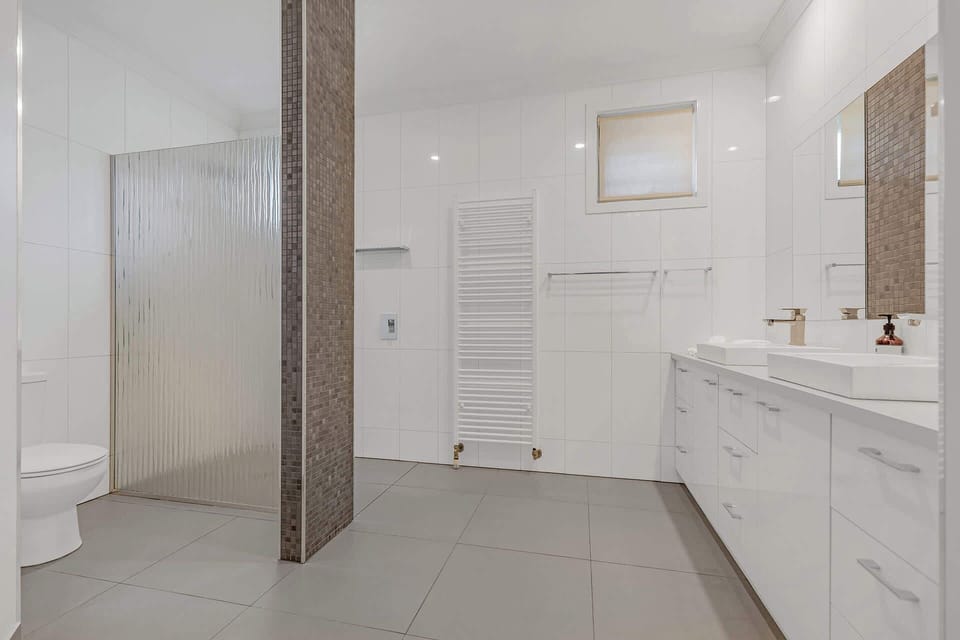 Master ensuite