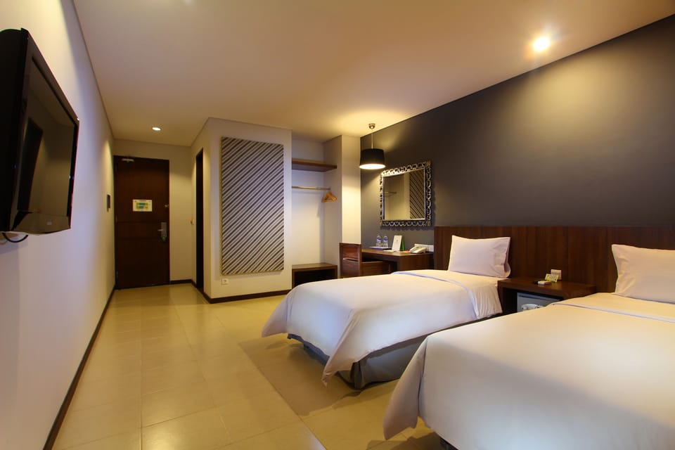 Deluxe Room | In-room safe, desk, laptop workspace, free WiFi