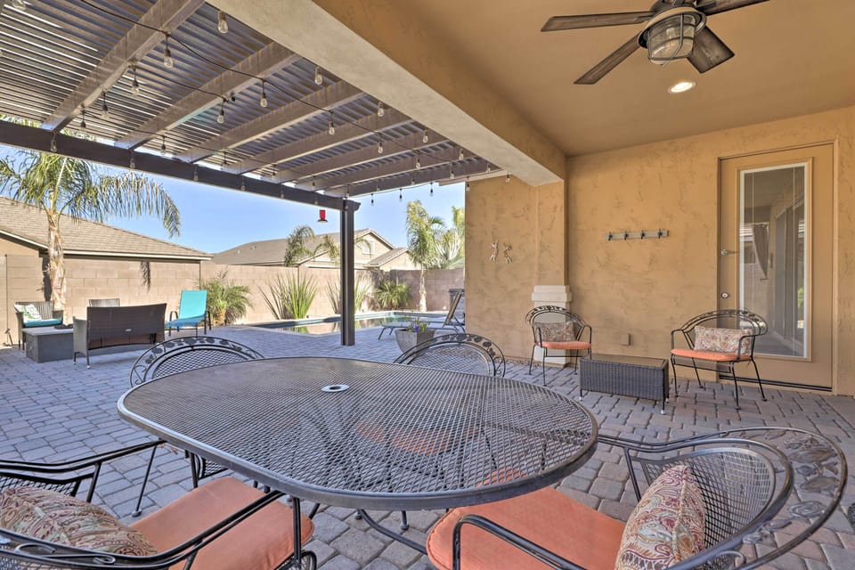 Outdoor Entertainment Space