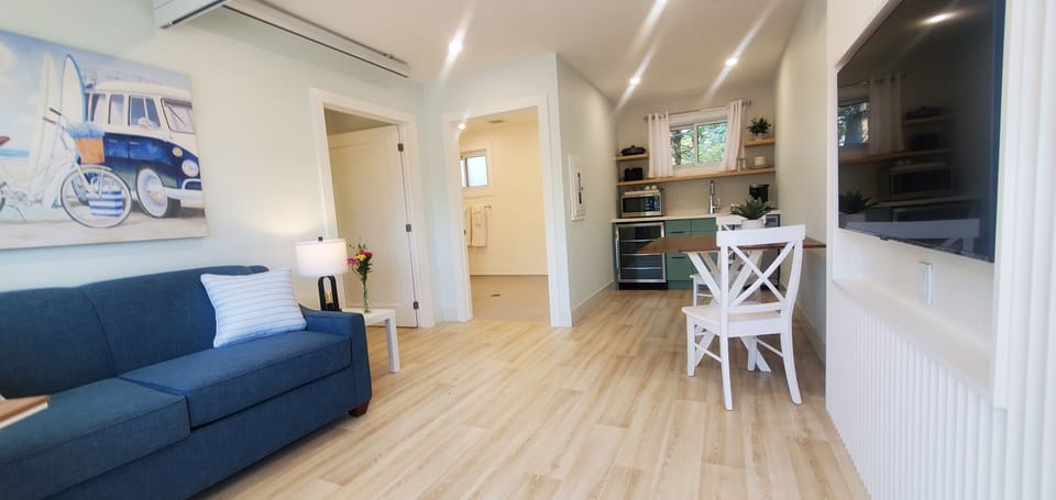 Deluxe Suite | Living area