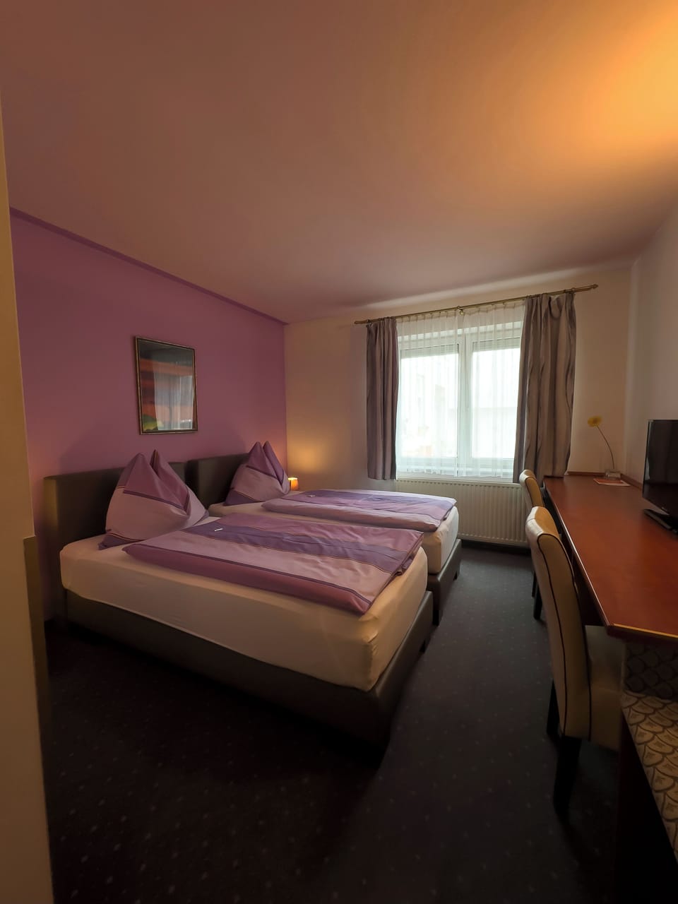 Double Room Single Use | Minibar, in-room safe, desk, blackout drapes