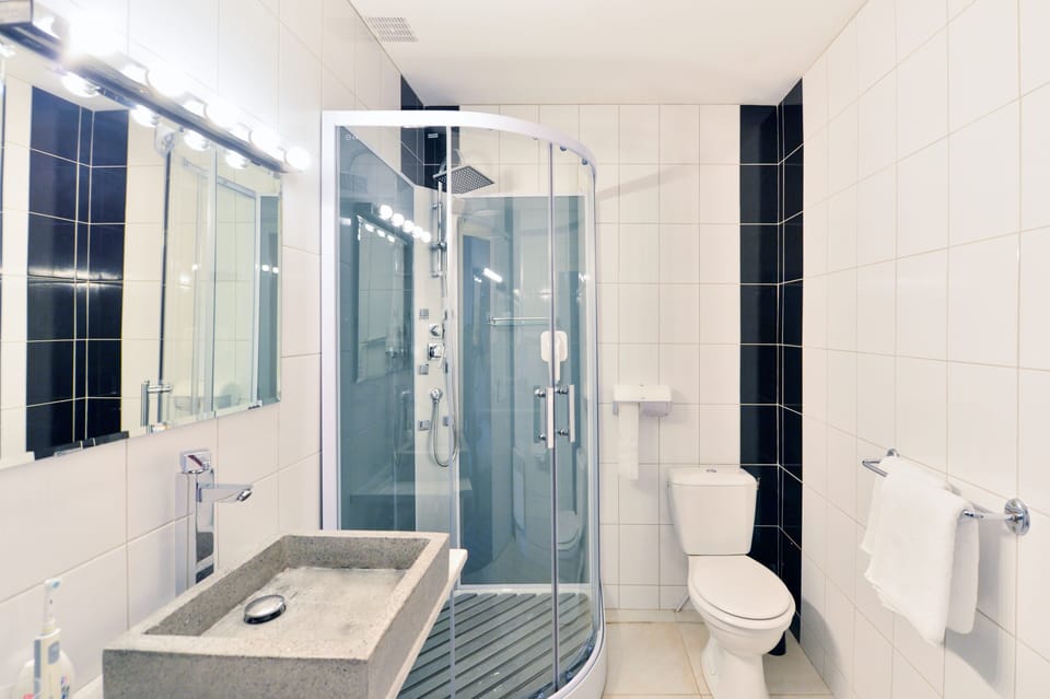 Hair dryer, towels