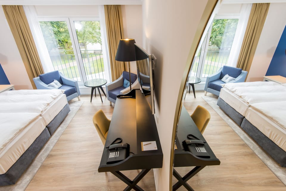 Comfort Double Room | In-room safe, individually furnished, desk, blackout drapes
