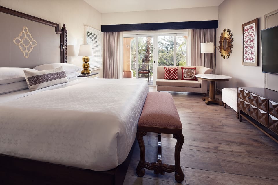 Hypo-allergenic bedding, down comforters, pillowtop beds, free minibar