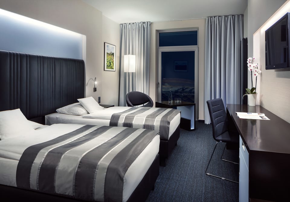 Premium bedding, Select Comfort beds, minibar, in-room safe