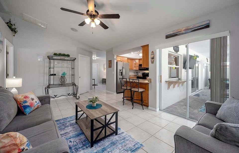 Sitting Room with Views of the Pool and Lanai