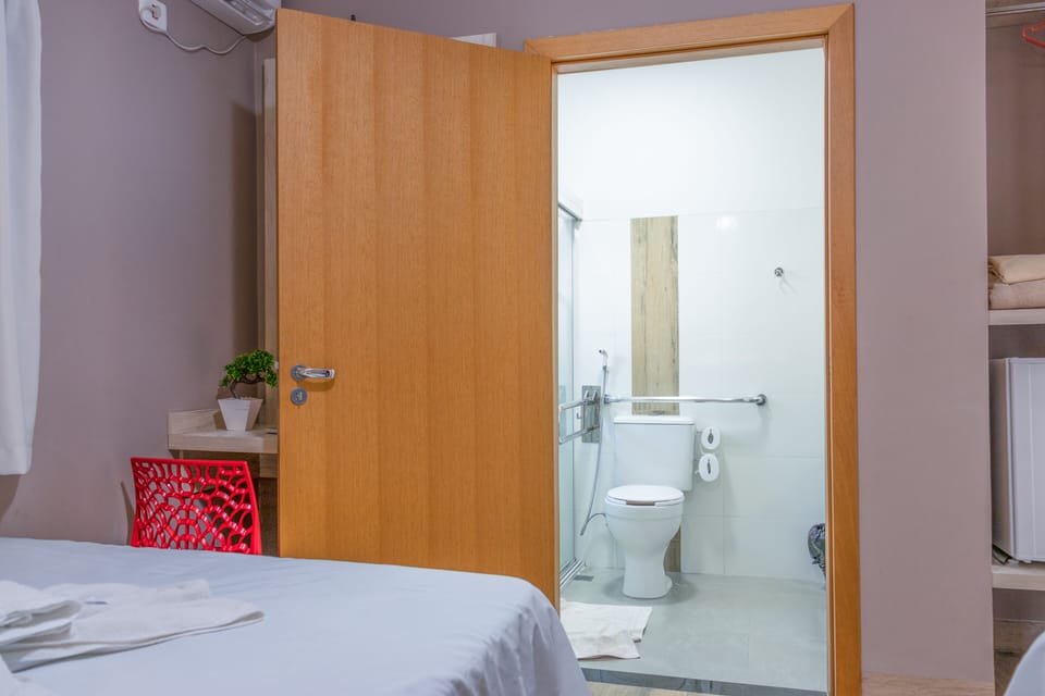 Deluxe Triple Room | 1 bedroom, hypo-allergenic bedding, minibar, desk