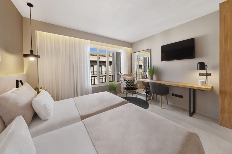 Minibar, in-room safe, desk, blackout drapes