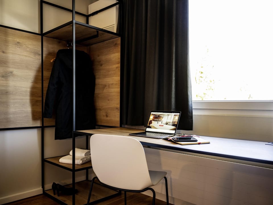Superior Room, 1 Double Bed | Premium bedding, desk, laptop workspace, iron/ironing board