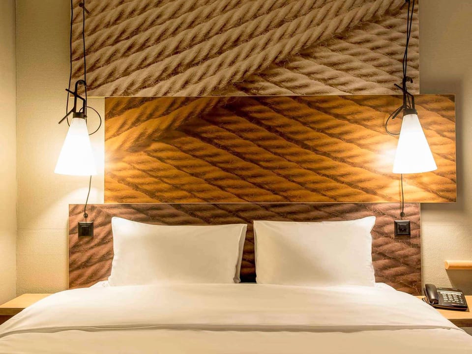 Standard Room, 1 Double Bed | Premium bedding, desk, laptop workspace, iron/ironing board (on request)