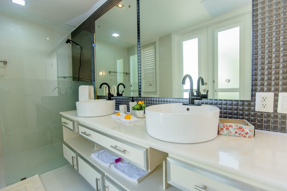 First Floor Bathroom