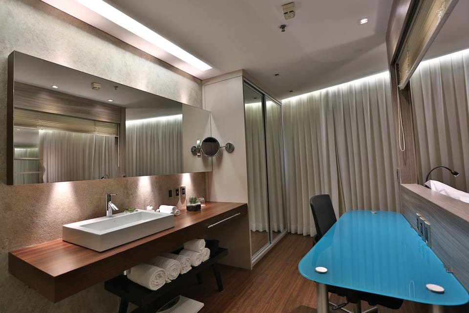 Minibar, in-room safe, desk, blackout drapes