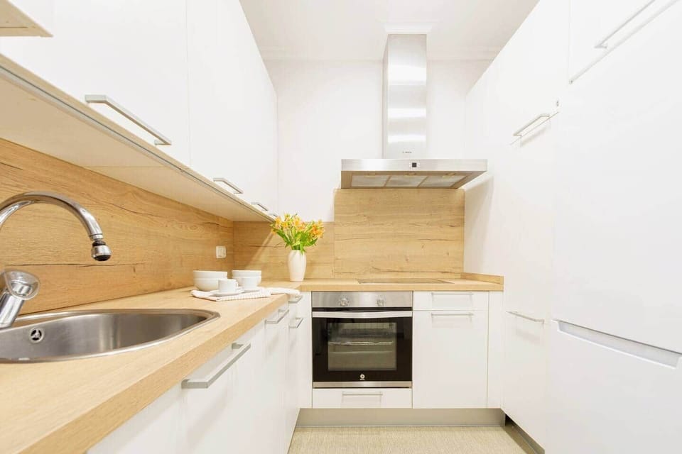 Fully supplied kitchen