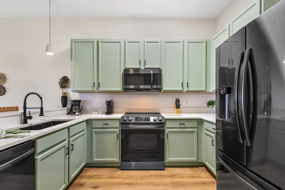 909 Gran Bahama Blvd - Editing - 06.jpg