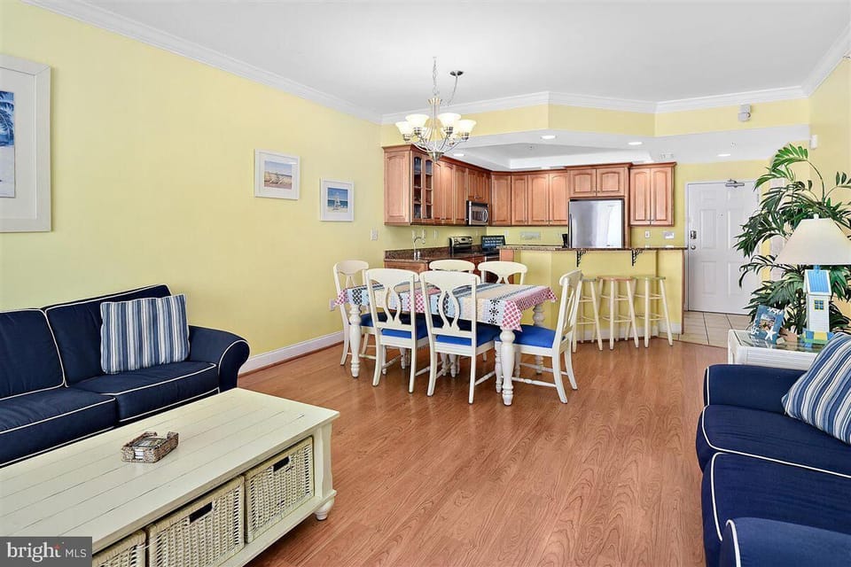 Dining Room 2