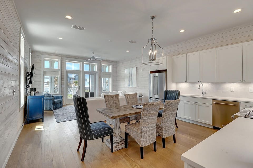 Living and Kitchen, 2nd Floor