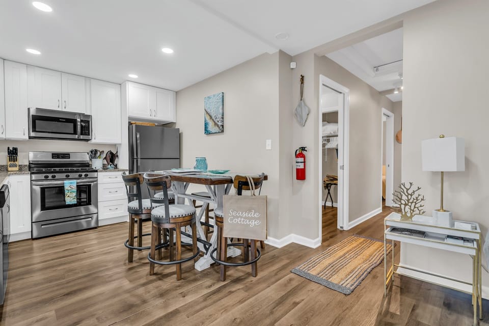Kitchen / Dining Area - 3