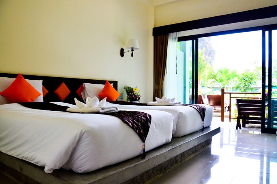 Superior Room (With Aircon)