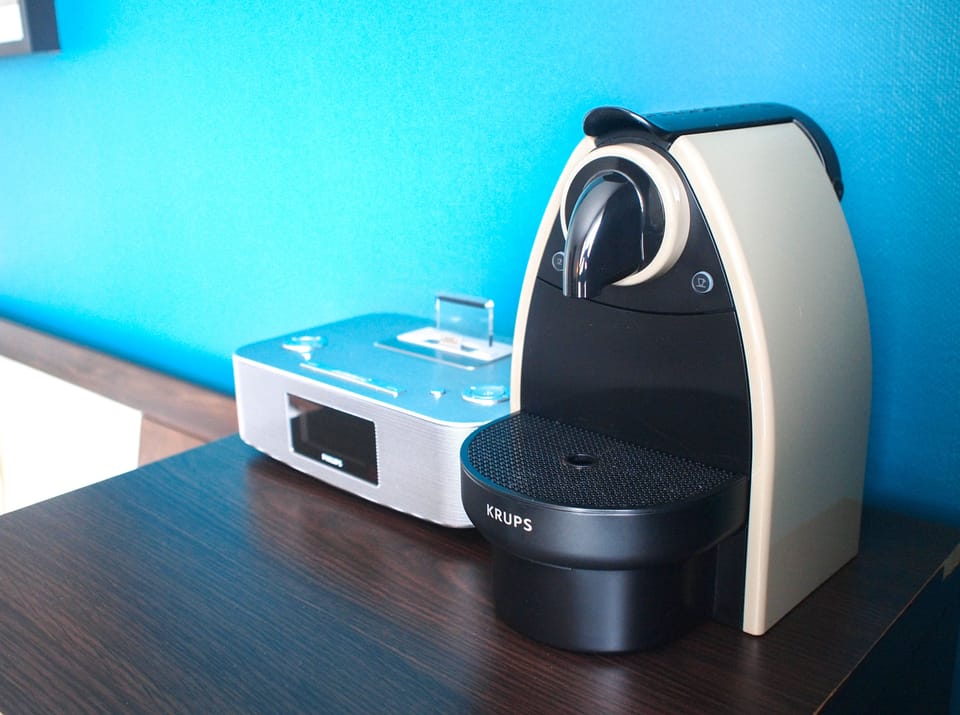 Privilege, Standard Room, 1 King Bed, Non Smoking | Coffee and/or coffee maker