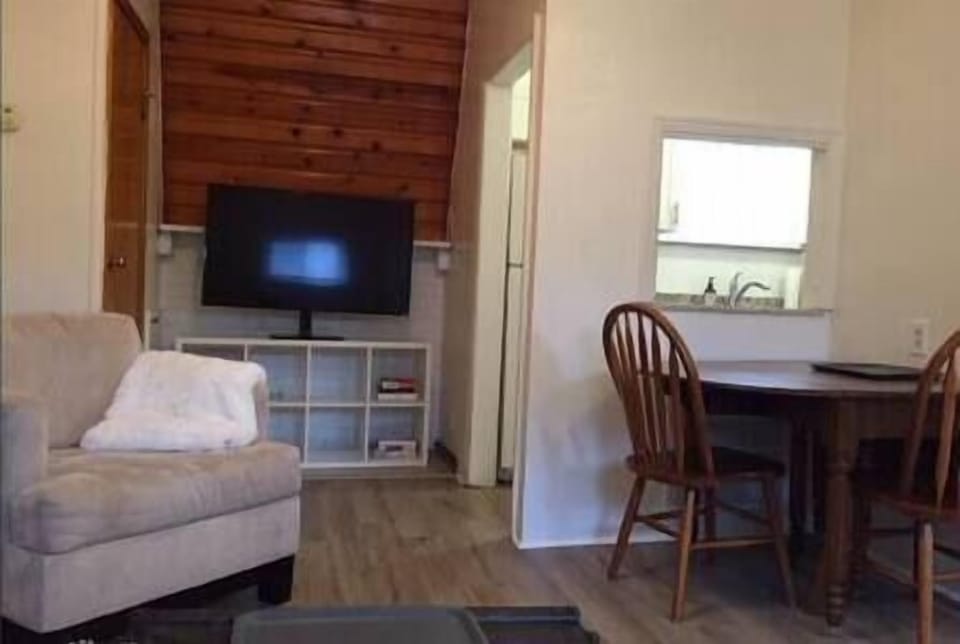 living / dining room