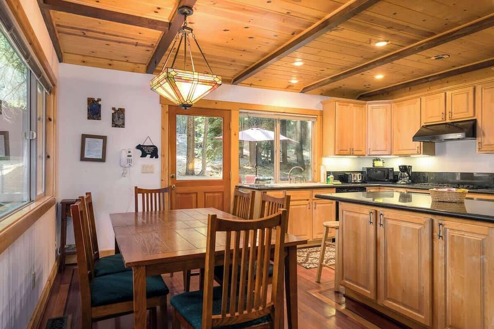Dining Area to Open Kitchen